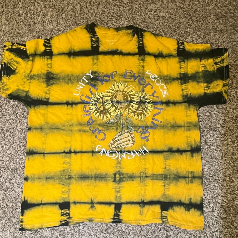 Urban Outfitters Yellow and Black Tie-Dye Sunflower Tee